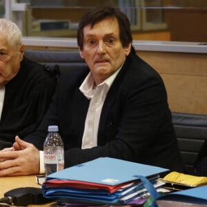 Pierre Palmade au tribunal de Melun avec ses avocats Me Alain Barsikian et Me Céline Lasek pour son procès pour blessures involontaires à la suite d'un accident de la route en février 2023 dans lequel sa voiture a percuté un autre véhicule à Melun. Le 20 novembre 2024. © Christophe Clovis / Bestimage 