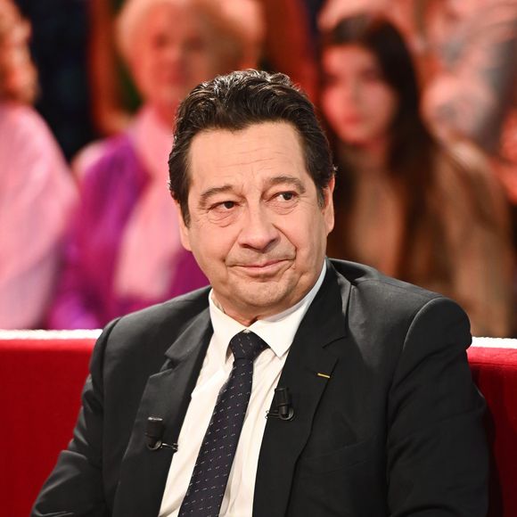 Laurent Gerra est un papa comblé. 
Exclusif - Laurent Gerra - Enregistrement de l'émission "Vivement Dimanche", présentée par M.Drucker sur France 3 © Guillaume Gaffiot / Bestimage