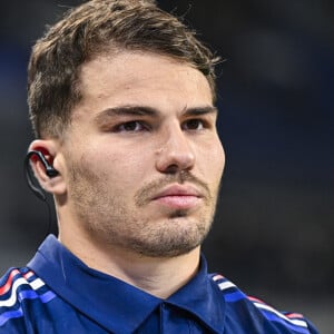 Le joueur de rugby a attendu le samedi 23 novembre pour marquer le coup de ses 28 ans...
Antoine Dupont sur le plateau TV de TF1 lors du match de rugby du XV des Nations d'automne France VS Nouvelle-Zélande All Blacks au Stade de France à Saint Denis près de Paris, France le 16 novembre 2024. Photo par Victor Joly/ABACAPRESS.COM