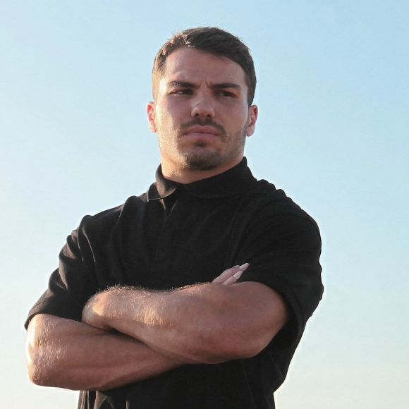 Exclusif - Rencontre avec le joueur de rugby Antoine Dupont à la Tour Eiffel à Paris. Le 14 juillet 2024 © Jonathan Rebboah / Panoramic / Bestimage 