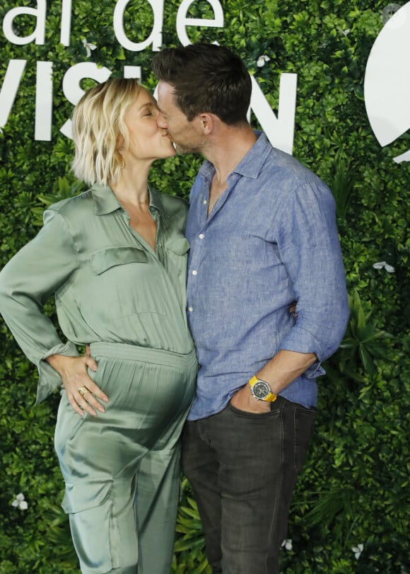 Emmanuelle Berne (enceinte) et Chris Buncombe au photocall de la série "Danse avec les stars" lors du 62ème Festival de Télévision de Monte-Carlo, à Monaco, le 18 juin 2023. © Denis Guignebourg/BestImage 