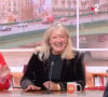 Charlotte de Turckheim sur le plateau de "Télématin".