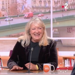 Charlotte de Turckheim sur le plateau de "Télématin".