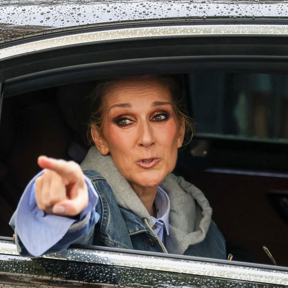 Un complexe de luxe où elle peut jouir à foison de la nature sauvage de la région, du calme, de la tranquillité et bien sûr des sports d'hiver. 
Paris, FRANCE - Celine Dion takes pictures and waves to fans as she prepares to perform for the Olympic Games in Paris, creating joyful memories with her admirers. Pictured: Céline Dion