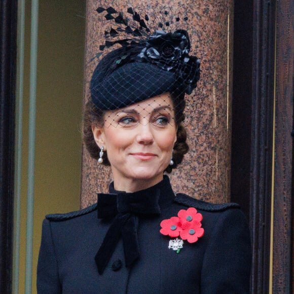 Kate Middleton s'exprime sur la dépendance

Catherine Kate Middleton, princesse de Galles honore les disparus des deux guerres mondiales lors de la cérémonie Remembrance Sunday ( Dimanche du souvenir ) au Cénotaphe à Londres.