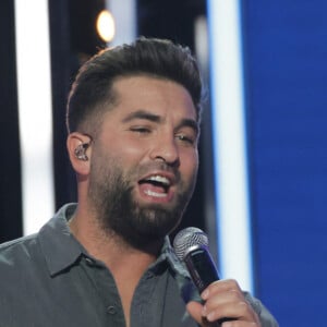 Kendji Girac - Les célébrités se mobilisent pour la 38ème édition du Téléthon dans les studios de France 2 à Paris © Coadic Guirec / Bestimage