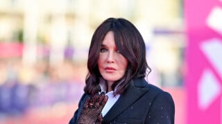 Isabelle Adjani giflée par Niels Arestrup ? L'actrice réagit sans fard à la disparition du comédien