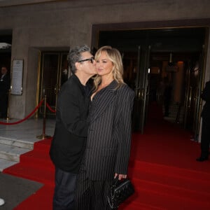 Marc Lavoine et sa compagne Adriana Karembeu arrivant au "Concerto pour la Paix" organisé par Omar Harfouch au Théâtre des Champs Élysées à Paris, France, le 18 Septembre 2024. © Perusseau / Tribeca / Bestimage 