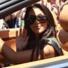 Kim Kardashian en pleine forme fait du shopping à Miami le 2 avril 2010