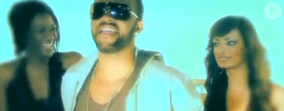 Emilie de Secret Story dans un clip de Fally Ipupa