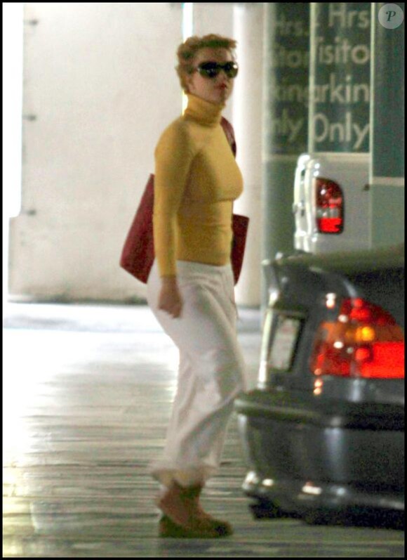 Britney Spears à Beverly Hills, le 11 avril 2010