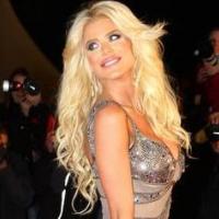 Victoria Silvstedt : Découvrez sur quel titre endiablé elle nous fera danser cet été !