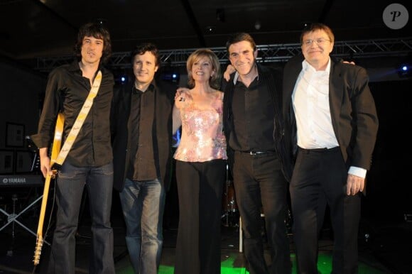 Alexandre Balduzzi, Fabienne Amiach, Tex and Patrick Montel lors du gala de charité La Télé qui Chante à l'hôtel Méridien à Paris le 12 avril 2010