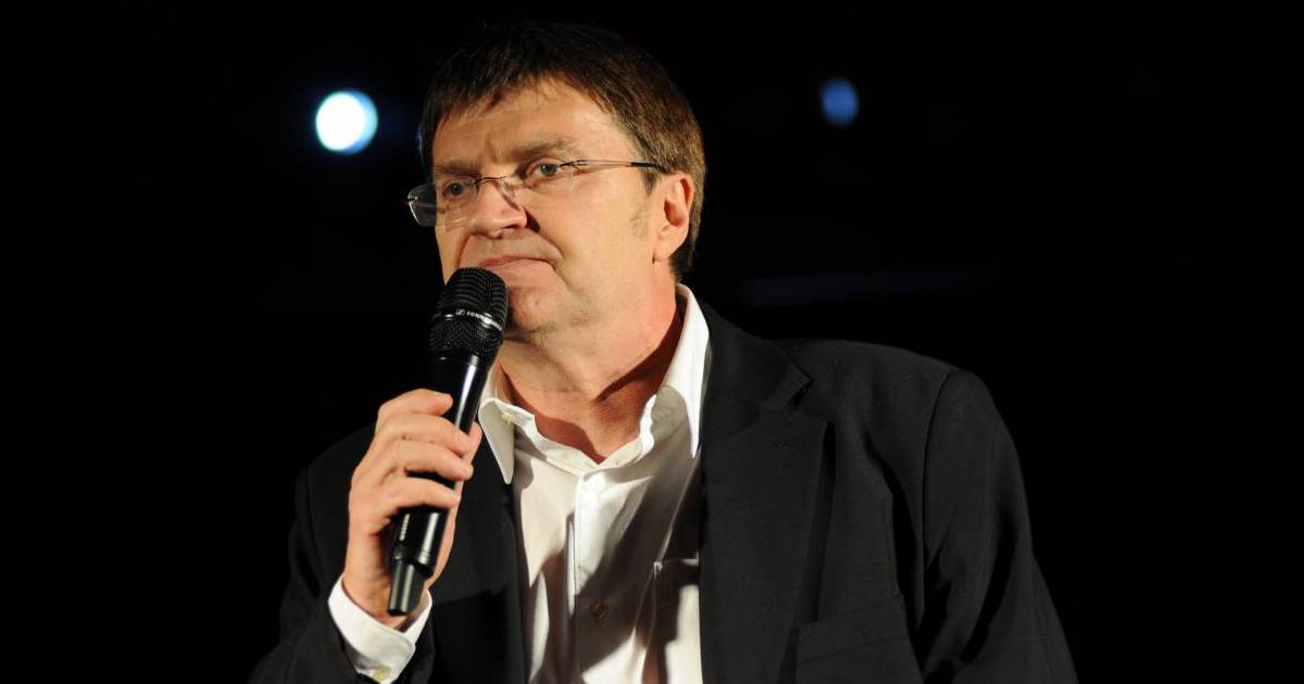 Patrick Montel lors du gala de charité La Télé qui Chante ...