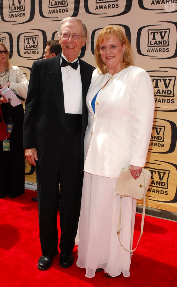 Bernie Kopell de "la croisière s'amuse" avec sa femme (17 avril 2010, Culver City, USA)
