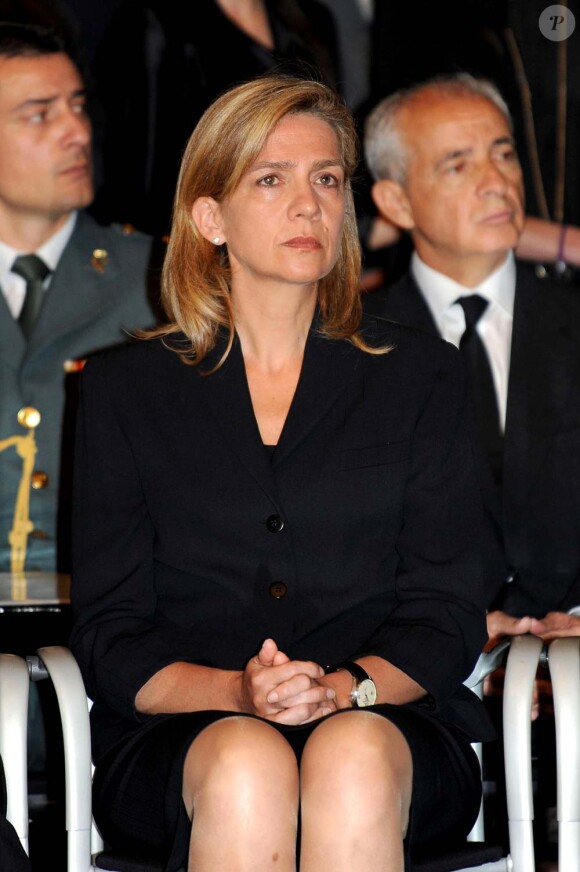 La princesse Cristina d'Espagne à la cérémonie d'obsèques de Juan Antonio Samaranch, au Palais de la Generalitat, Barcelone, le 22 avril 2010 !