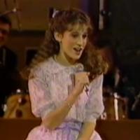 Découvrez Sarah Jessica Parker à l'âge de 17 ans... en chanteuse au look adorable !
