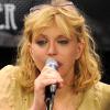 Courtney Love performe afin d'assurer la promo de son nouvel album Nobody's Daughter chez Best Buy à New York le 26 avril 2010 