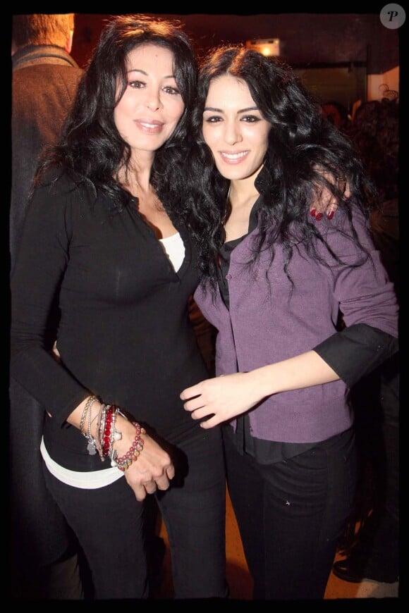 Sofia Essaïdi et la réalisatrice Yamina Benguigui