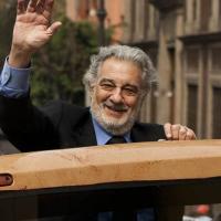 Placido Domingo : Bien remis de son cancer, il sert déjà sa spécialité du chef !