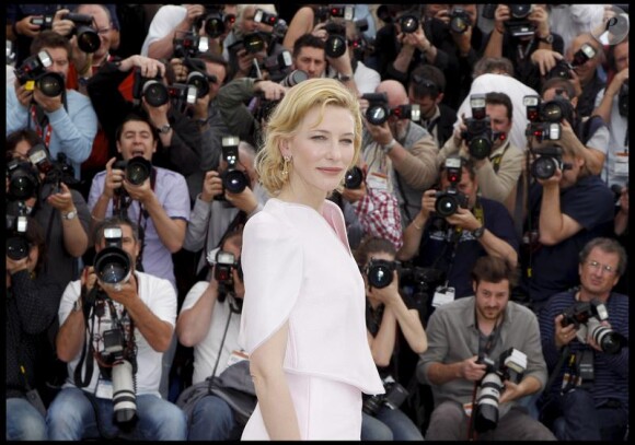 Cate Blanchett lors du photocall de Robin  des Bois le 12 mai 2010 pendant le festival de Cannes