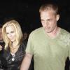 Jenny McCarthy a mis la main sur un nouveau boyfriend, qu'elle exposait pour la première fois dans les rues de Los Angeles, le vendredi 14 mai.
