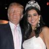 Rima Fakih et Donald Trump lors de l'élection de Miss USA 2010, le 16 mai 2010 à Las Vegas