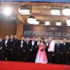 L'équipe de Des Hommes et des Dieux, de Xavier Beauvois, avant la projection du film, lors du Festival de Cannes, le 18 mai 2010
