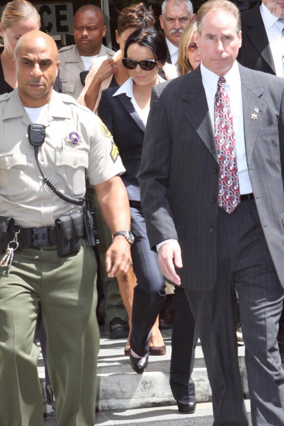 Lindsay Lohan une arrivée au tribunal le 24 mai 2010 d'une sobriété étonnante !