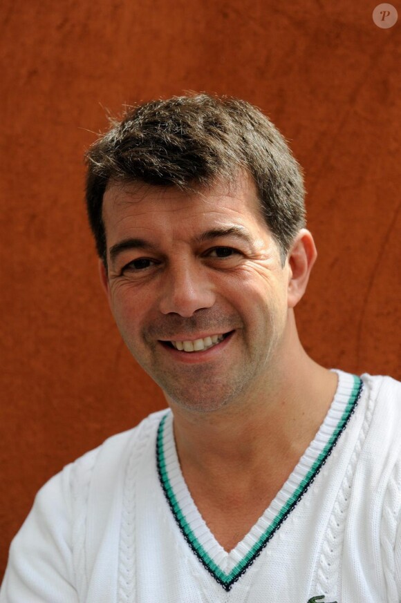 Le journaliste Stéphane Plaza assiste aux matches de Roland-Garros, le mercredi 26 mai, à Paris.