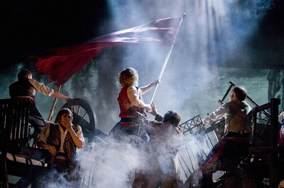 Les Misérables sur la scène du théâtre du Châtelet, du 28 mai au 4 juillet 2010