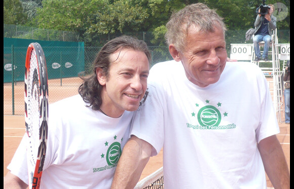 Philippe Candeloro et PPDA au tournoi des personnalités, le 2 juin 2010.