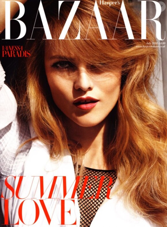 Vanessa Paradis en couverture de Harper's Bazaar UK du mois de juillet 2010