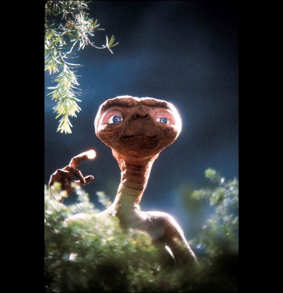 E.T L'Extra-terrestre