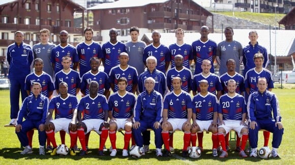 Mondial 2010 - L'équipe de France reçoit un très étrange et sulfureux colis...