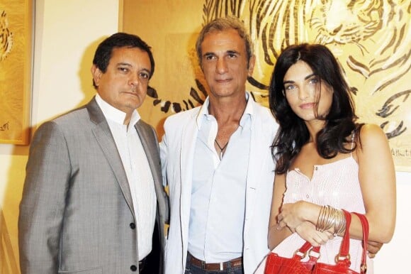 Edouard Nahum, Alberto Bertti et Pauline Delpech au vernissage de l'exposition d'Alberto Bertti, le 8 juin 2010.