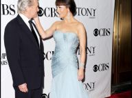 Catherine Zeta-Jones, une gagnante qui crie son amour, non loin de Scarlett Johansson, divine et sensuelle !