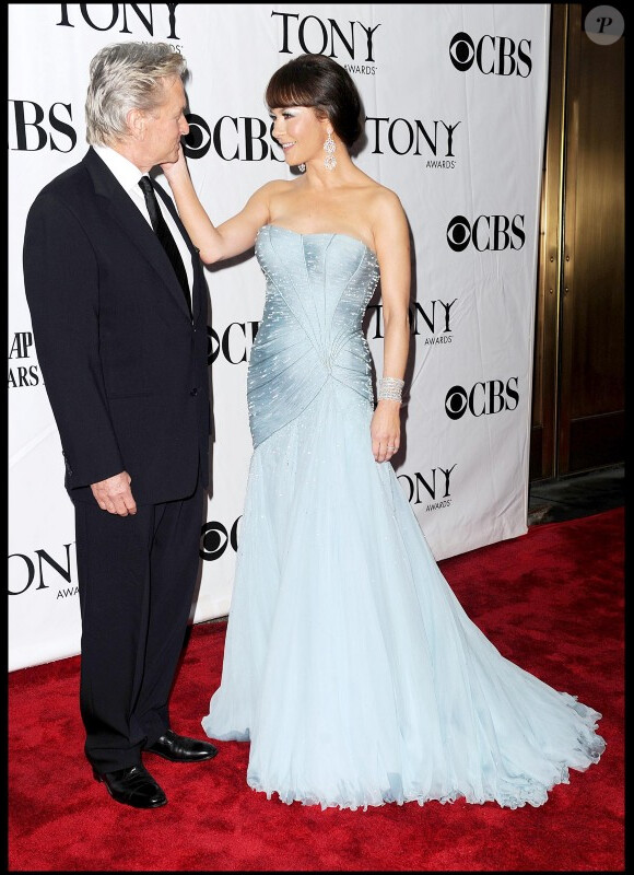 Michael Douglas et Catherine Zeta-Jones lors des Tony Awards le 13 juin 2010 à New York