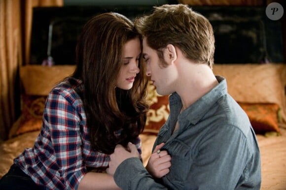 Kristen Stewart et Robert Pattinson dans Twilight 3.