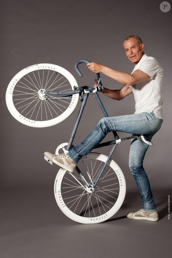 Jean-Claude Jitrois a customisé un vélo Peugeot présenté lors du Festival de la publicité, du 20 au 26 juin 2010 à Cannes pour sa 57e édition et qui sera revendu pour l'association ACT Responsible en octobre 2010