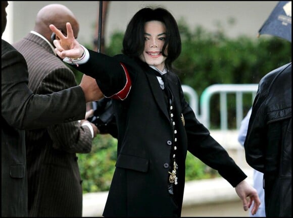 Michael Jackson lors de son procés pour pédophilie dont il sortira innocenté