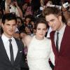 Taylor Lautner, Kristen Stewart et Robert Pattinson lors de l'avant-première de Twilight 3 : Hésitation le 24 juin 2010 à Los Angeles