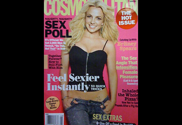 Britney Spears, en couverture du magazine américain Cosmopolitan pour son édition d'août 2010.