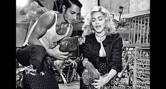 Madonna dans la nouvelle campagne de pub Automne-Hiver 2010/2011 de la marque italienne Dolce & Gabbana