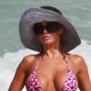 Shauna Sand et son compagnon sur la plage de Miami le 14 juillet 2010