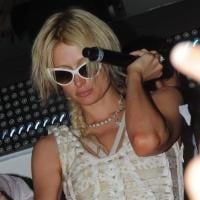 Paris Hilton : Champagne, discothèques et shopping... Toutes les images de son séjour hors de prix en France !