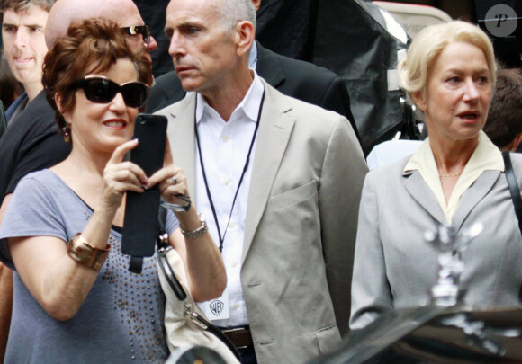 Les parents de Katy Perry sont venus voir leur futur gendre, Russell Brand, sur le tournage du film Arthur à New York le 3 août 2010 (à droite, Helen Mirren)