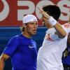 Rafael Nadal et Novak Djokovic dans l'histoire du tennis : 36 ans après Connors/Ashe, les numéros un et deux mondiaux joueront en double en compétition, à Toronto, mi-août 2010. Photo : match caritatif pour Haïti, janvier 2010.