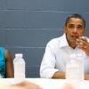 Barack Obama participe à une réunion, en compagnie de son épouse Michelle, avec le maire de Panama City le 14 août 2010
