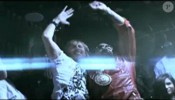 Flo Rida, avec l'aide de David Guetta, propose Club can't handle me, premier extrait de son troisième album (The Rundown - octobre 2010) et générique du film Sexy Dance 3D.